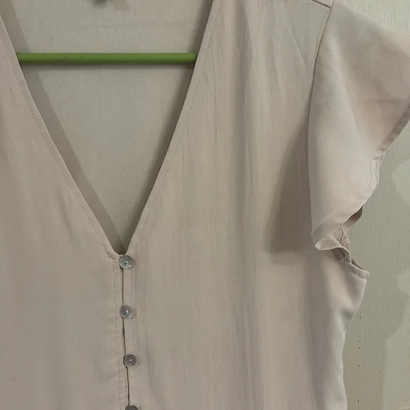 Cream Ruffle Sleeve Dress - Picture 2 of 5